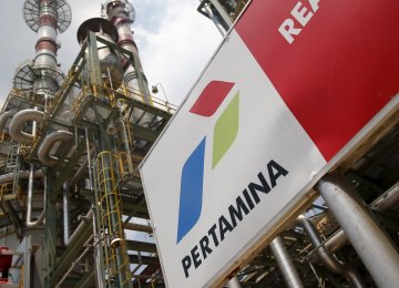Pertamina Seeks Oil Contracts in Currencies Other Than USD