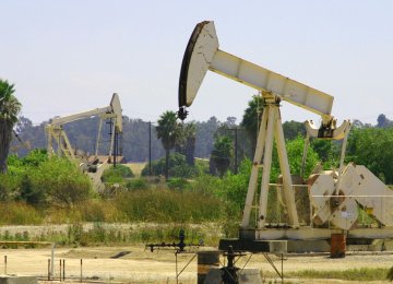 Oil Extends Losing Streak