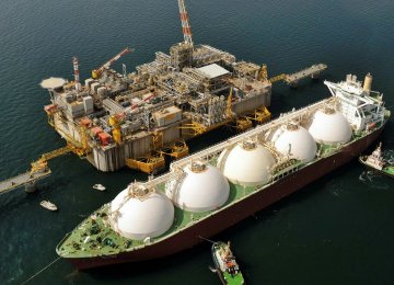 Qatar to Strike Second Big  LNG Supply Deal With China