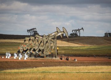 US Crude Oil Production Reaches 12 Million bpd