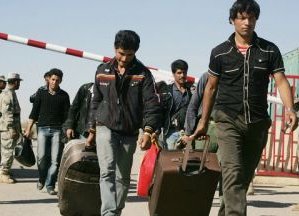 185,000 Afghan Refugees Return Home in Jan.-June