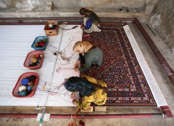 Currently, Iran has one million carpet weavers, 700,000 of whom work full-time.