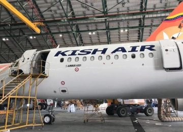 Airbus A321 Rejoins Kish Air Fleet