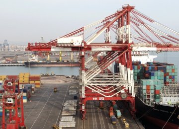 Shahid Rajaee Handles 60% of All Iranian Port Activities