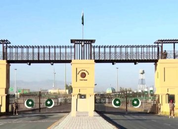 Pakistan Extends Iran Border Closure for Two Weeks 
