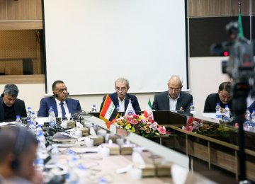 Iran, Iraq Private Sector Officials Meet in Tehran