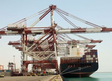 Iranian Ports Handle 24m Tons of Goods, 8.3m Passengers 