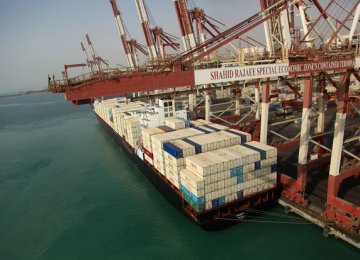 Iranian Ports Throughput  Up 9.4% 