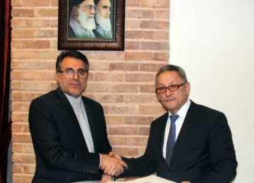 Iran Agrees to Issue Yearlong Visas for Kazakh Transport Firms