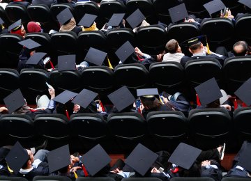 40% of Jobless Are Graduates