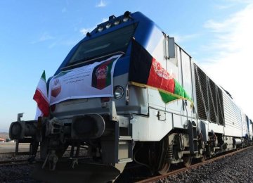 Iran, Afghanistan Complete First  Trial Run of Khaf-Herat Railroad