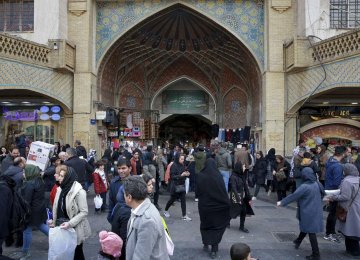 German Experts Study Impact of Sanctions Against Iran