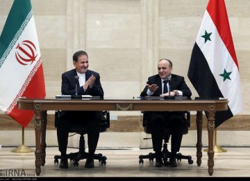 Iran, Syria Strike Deals to Advance Economic Cooperation