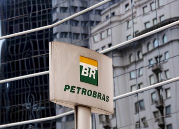 Brazil Suspends $5.2b Sale of Petrobras Unit