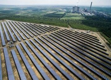 China on Pace for Record Solar Power Installations