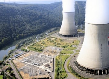 France Deciding on Nuclear Reactor Closures by Yearend