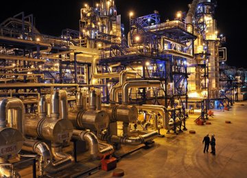 Persian Gulf Star Refinery Up and Running