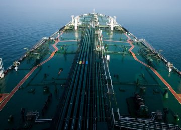 Indian Oil Imports From Iran Surge to Highest Since 2016 