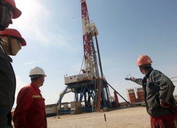 Iraq Drills Oil Near Iran Border