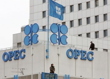 Analysts Weigh OPEC Price  Boost Against Shale Rebound