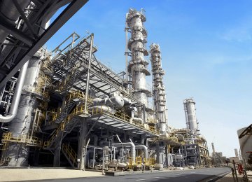 Petrochem Companies in Iran Struggle Against India Restrictions