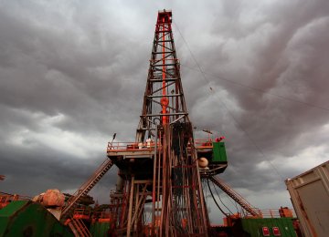 Brent, WTI Prices Fall Over Economic Slowdown