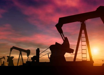 Oil Prices Fall on Rise in US Stocks