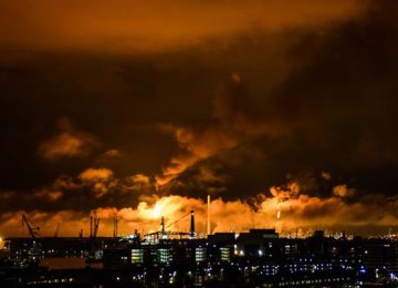 Fire Shuts Down Europe&#039;s Largest Oil Refinery