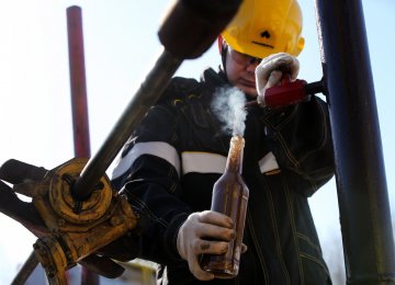 US Sanctions Hamper Russian Oil Projects