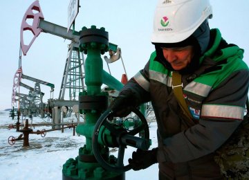 Russia’s Oil Output Rises 