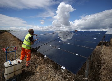 Shell Buying Spree Heats Up Race for Clean Energy