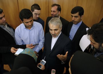 Iranian Government Reduces Bank Arrears by $3.5b