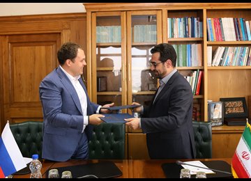 Ahmad Araqchi (R) meets Alexey Tyupanov