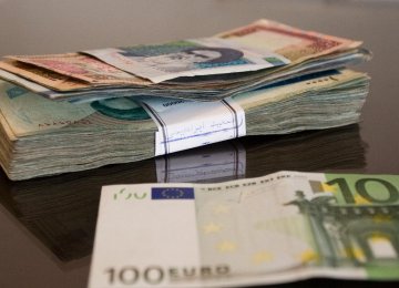 Iran may quote euro in its key economic reports. 