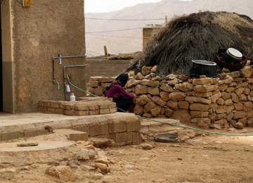 Poverty Line Remains Elusive in Iran