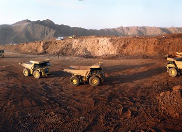 Nearly all small mines are privately-owned and susceptible to closure, while most of the operational iron ore mines are state-owned.