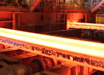 Iranians steelmakers produced 10.18 million tons of semi-finished and finished steel products in Q1, registering a 13.1% growth compared to last year’s corresponding period.