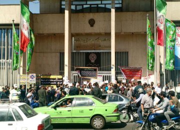 Shareholders of Electricity Meter Manufacturing Company staged a protest at Tehran Stock Exchange for the second time on Saturday, as the frustrated investors’ money is locked for well over a year now.