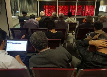 Over 3.31 billion shares valued at $264.8 million were traded on TSE last week. (Photo: Amir Hossein Baratloo)