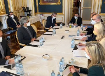 Baqeri, European Negotiators Meet to Advance Nuclear Talks