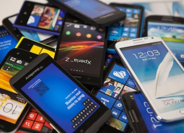 12.5m Cell Phones Worth $2.5b Smuggled Annually