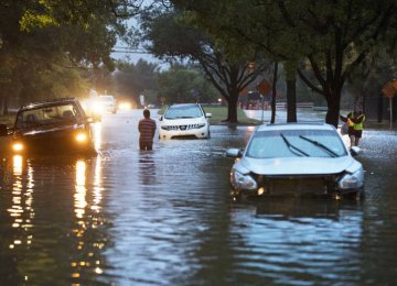 US Auto Sales Dampened by Hurricane Harvey