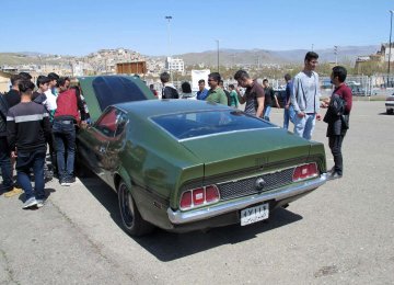 500 Antique Cars on Show  in Kurdistan 