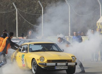 Drag Racing  in Tehran