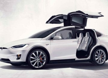 Global car buyers in big numbers are opting for Tesla models.