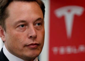 Investors’ Turn to Get Their Say After Musk Scuttles Tesla Buyout