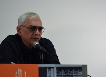 Russian Filmmaker in  Tehran Holds Workshop 