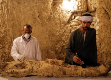 Egypt Reveals Artifacts, Mummy From Luxor