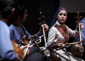 Classical Music Festival Opens  in Roudaki