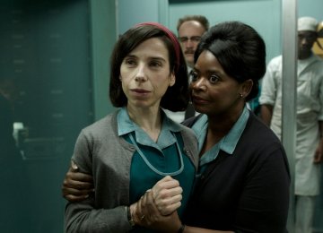 Sally Hawkins (L) and Octavia Spencer  in ‘The Shape of Water’.